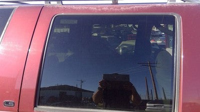 1995-2000 Chevy Tahoe Passenger Right Rear Side Window Door Glass Oem Back