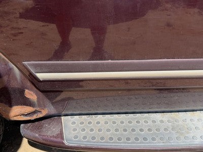 04-05 Durango Passenger Rear Moulding From Door Back Trim Strip Molten Red Pr8