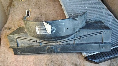 1993-1994 Chevy Suburban Radiator Cooling Fan Shroud Oem Plastic Housing 5.7L