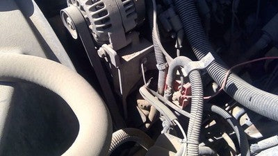 1999 Silverado 1500 Power Steering Pump With Mount Bracket Oem 5.3L