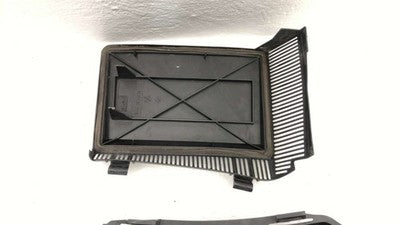 1997-2003 Bmw 540I Driver Left Cabin Air Filter Housing Oem 64112182533