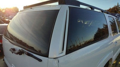 01 Suburban Passenger Right Rear Moulding On Quarter Panel 50U Summit White