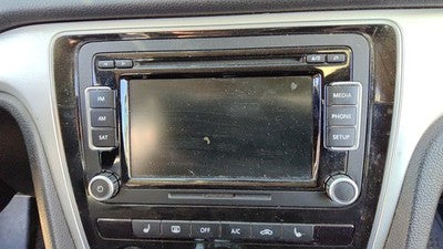 2012-2015 Vw Passat Stock Radio Oem Factory Stereo Cd Player 1K0035164e