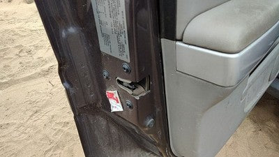 2007 Chevy Equinox Driver Left Front Door Latch With Rods/Cables Oem
