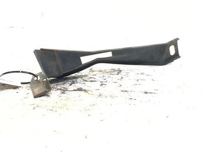 84-87 C4 Corvette Front Inner Fender Wheelhouse Support Bracket Passenger Side