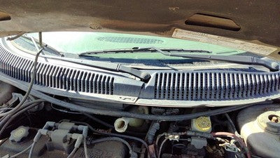 2001 Dodge Neon Windshield Wiper Cowl Vent Trim Panel Oem Cover
