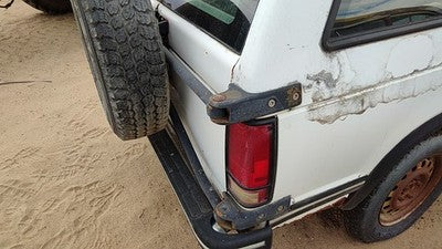 1993 Chevy S10 Blazer Spare Tire Carrier Oem Swing Gate