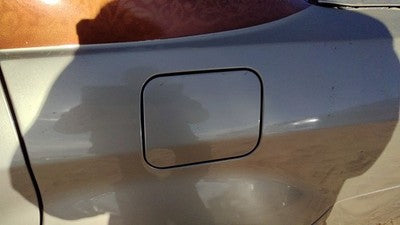 2005-2010 Chrysler 300 Fuel Tank Door With Hinge Gas Lid Oem Filler Gold Pyg
