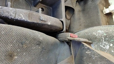 1996 Isuzu Npr Driver Left Front Seat Belt Buckle Receiver Oem Gray