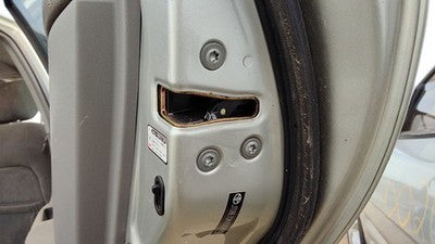 2002-2006 Toyota Camry Passenger Right Rear Door Latch With Rods/Cables Oem Back
