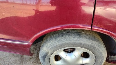 1996 Olds 88 Passenger Right Rear Moulding On Quarter Panel Oem Red