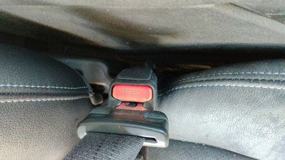 2014-2015 Kia Sorento Passenger Right Front Seat Belt Buckle Receiver Va Black