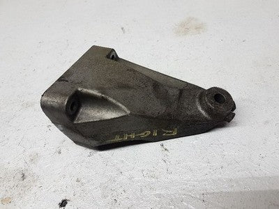 2008 Dodge Sprinter Van 3500 Passenger Right Motor Mount Bracket 3.0L Oem