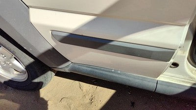 2005 Jeep Liberty Passenger Right Rear Moulding From Door Oem Back Trim Strip