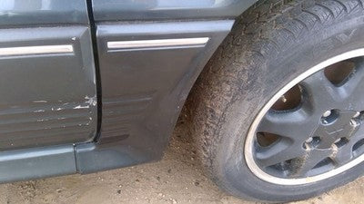 91 Mitsubishi Galant Vr-4 Passenger Right Moulding From Fender Trim Strip Green