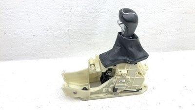 16 Hyundai Tucson Floor Shifter Lever Assembly Shift Unit Automatic Transmission