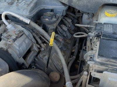 2004-2005 Dodge Durango Driver Left Valve Cover Oem 5.7L 53021599Ah
