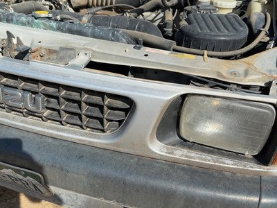 1991-1992 Isuzu Pup Front Grille Assembly Oem Silver 8970138575