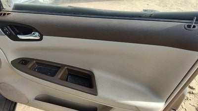 06-07 Impala Passenger Right Front Door Trim Panel With Switches Neutral 52C