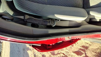 2006-2010 Chevy Cobalt Passenger Right Front Seat Belt Buckle Receiver 14C Gray