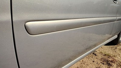 97-05 Chevy Malibu Driver Left Front Moulding From Door Oem Trim 17u Silvermist