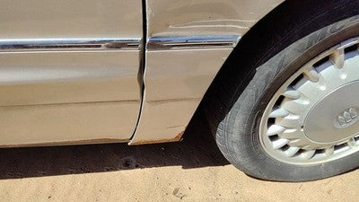 97-05 Park Ave Ultra Passenger Right Moulding From Fender Oem Trim Strip Silver