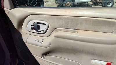 1995-99 Gmc Yukon Passenger Right Front Inside Door Trim Panel Only Oem Tan 522