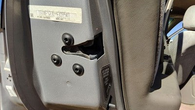 1997-2005 Chevy Malibu Driver Left Rear Door Latch With Rods/cables Oem Back