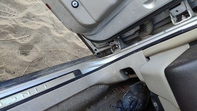 2003 Lincoln Town Car Driver Left Lower Kick Trim Panel Oem Gray