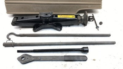 95-00 Chevy Silverado 2500 Complete Jack Tool Set Kit Tray Housing Extended Cab