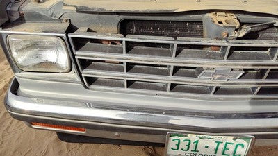 1982-1990 Chevy S10 Pickup Front Grille Assembly Oem 14067219