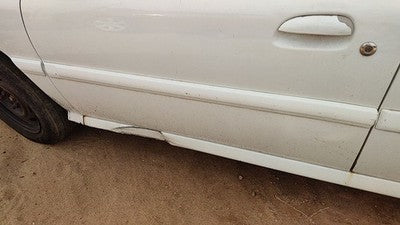 2001-2002 Kia Rio Driver Left Front Moulding From Door Oem Trim Strip White