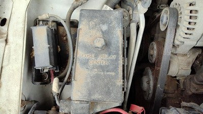 2000-2005 Buick Park Ave Engine Fuse Box Power Distribution Panel Oem 19300124