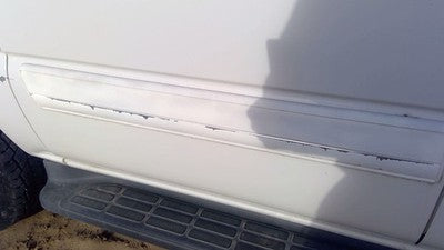 2005 Chevy Suburban Passenger Right Rear Moulding From Door Back Trim White 50U