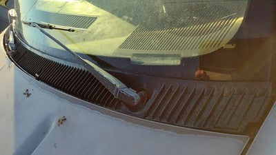 1994 Chevy Suburban Windshield Wiper Cowl Vent Trim Panel Oem Cover