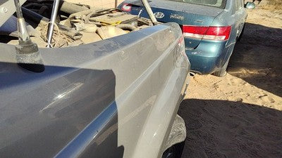 1999-2004 Jeep Grand Cherokee Passenger Right Front Fender Oem Silver 55135900Ac
