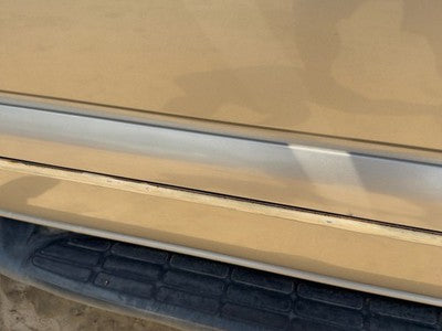 00-06 Suburban Driver Left Front Moulding From Door Oem Trim Strip Pewter 11U