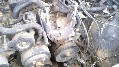 1998 S10 Blazer Power Steering Pump With Mount Bracket Oem 4.3L