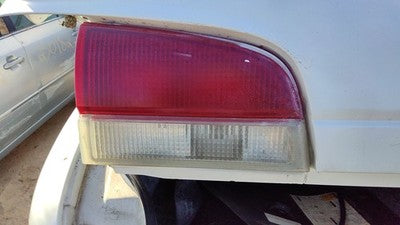 1992-1995 Pontiac Bonneville Driver Left Inner Tail Light Brake Lamp Oem Rear