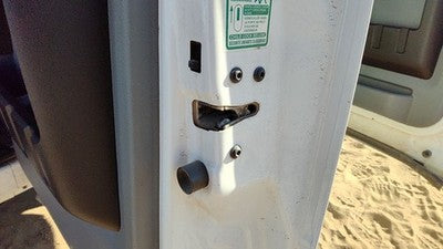08-16 F250 Passenger Right Rear Door Latch Wth Rods/Cables Back 6.7L Powerstroke