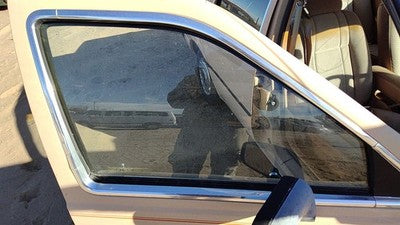 1984-1987 Ford Tempo Passenger Right Front Side Window Door Glass Oem