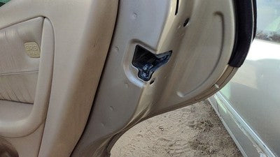 2003-2005 Mercedes Ml350 Passenger Right Rear Door Latch With Rods/Cables Back