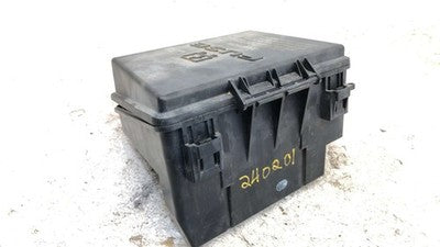 2004-2006 Chrysler Pacifica Engine Fuse Box Power Distribution Panel Oem