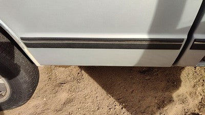 1989 Chevy S10 Pickup Passenger Right Rear Moulding On Front Of Box Oem