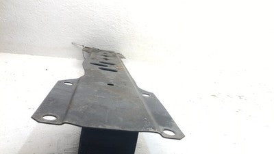 2004 Buick Rainier Transmission Crossmember Brace Bracket Oem 5.3L At 4X4