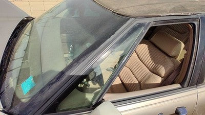 91-96 Park Ave Ultra Driver Left Front Vent Window Small Door Glass With Frame