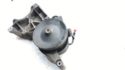 1999 Silverado 1500 Power Steering Pump With Mount Bracket Oem 5.3L