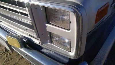 1989 Chevy G20 Van Driver Left Trim Bezel Around Headlight Oem Dual 15596118