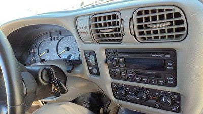 00-01 Olds Bravada Trim Bezel Around Speedometer Dash Surround Panel Pewter 922