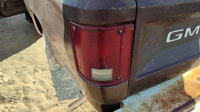 1973-1991 Gmc Sierra C3500 Driver Left Tail Light Brake Lamp Oem Rear 05965772